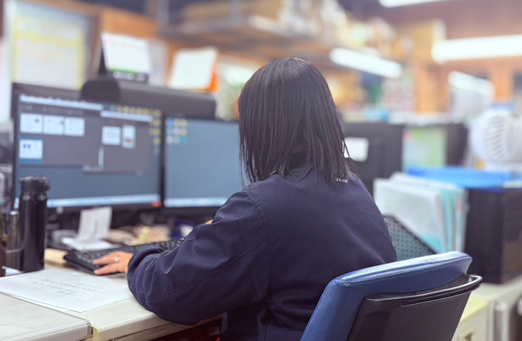 企画デザイン部・作業デザイン部の作業風景