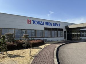 社名壁面サイン